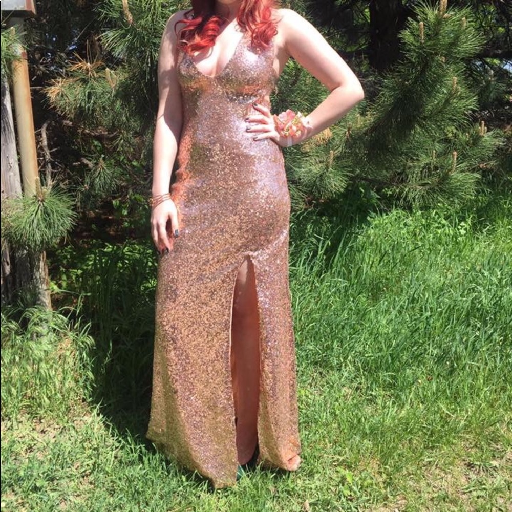 Gold sequenced prom dress - Picture 3 of 3